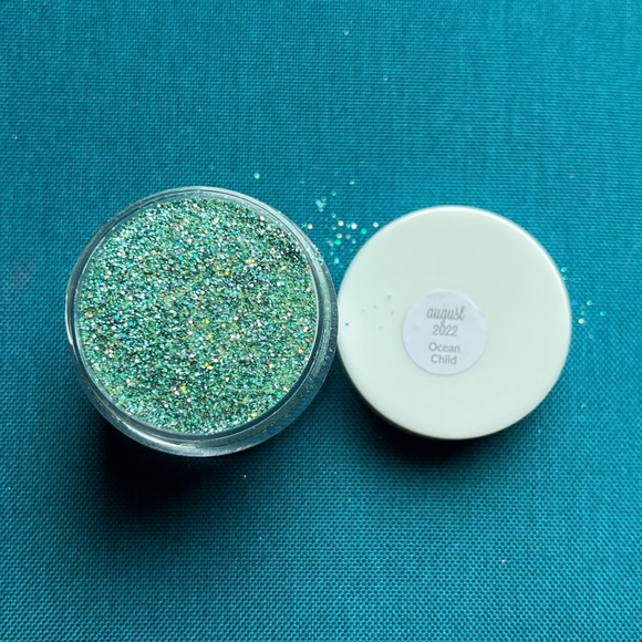 Sparkle & Co Nail Dip Powder Polish in Ocean Child - Picture 8 of 8